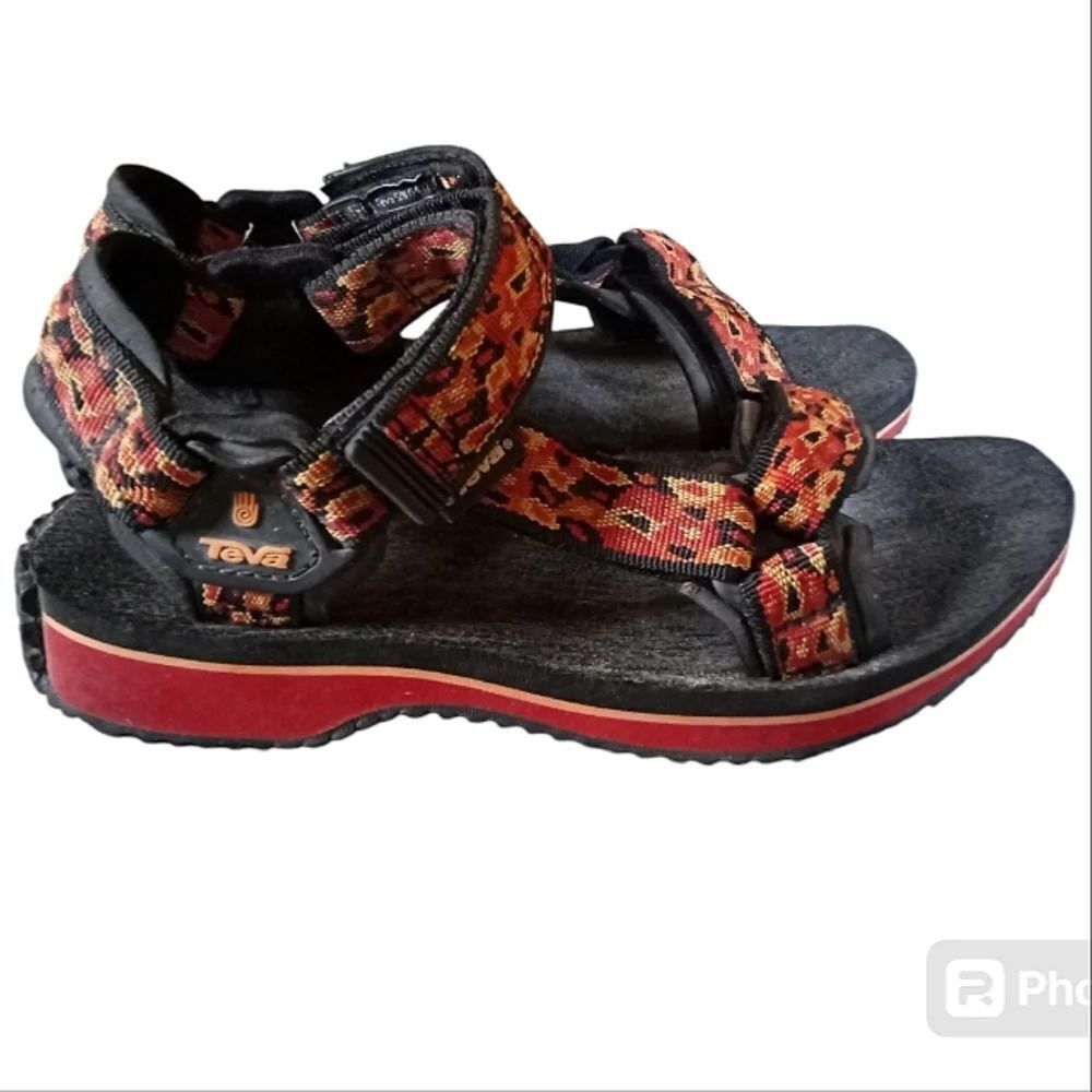 Teva Women's Hurricane Outdoor Sport River Style Velcro Sandals Size 6